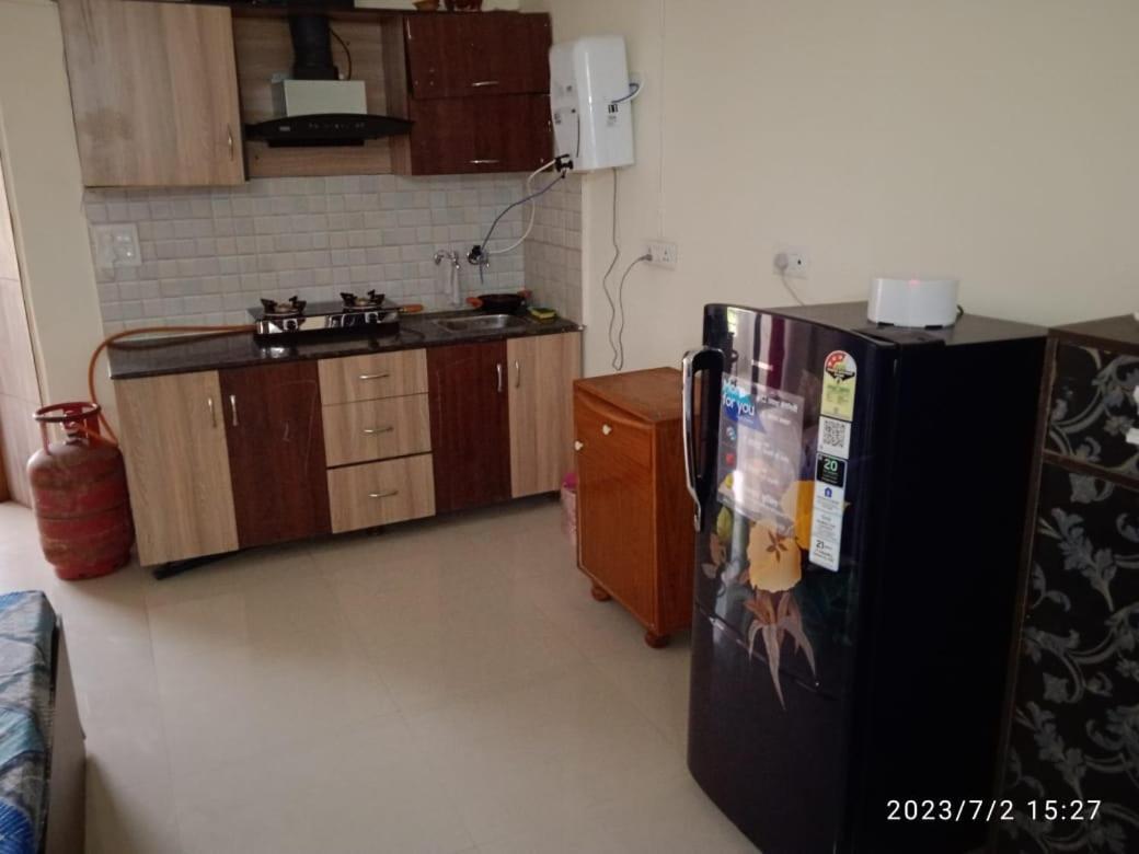 Hare Krishna Home Stay Vrindāvan Extérieur photo